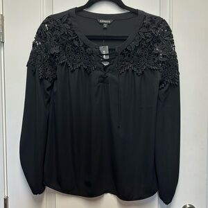 NWT Express lace shoulder tie V neck blouse shirt size XS